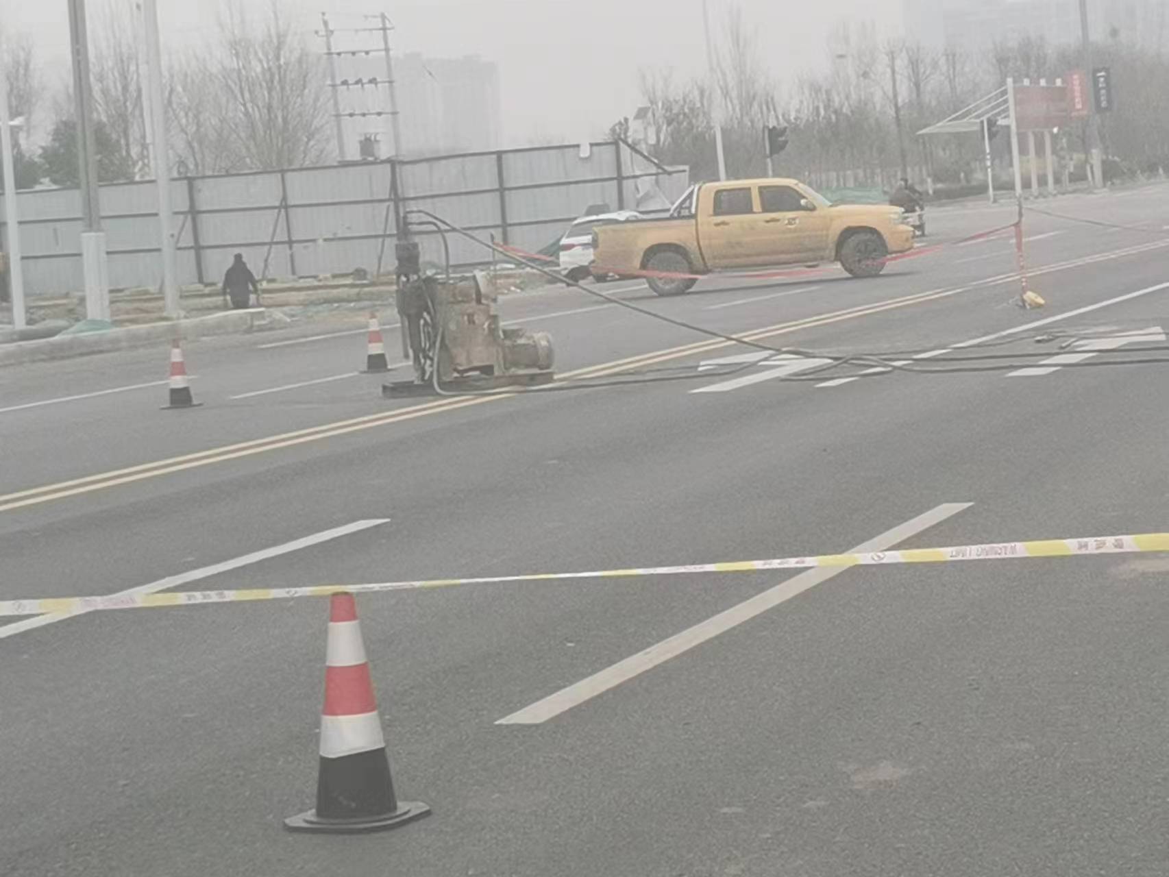 岫岩公路路基沉陷注浆